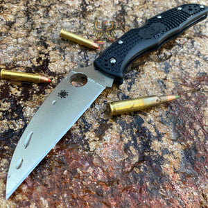 SPYDERCO ENDURA 4 LOCKBACK RAZOR SHARP KNIFE WITH BLACK FRN HANDLE
